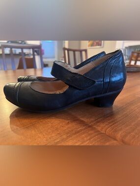 BRAKO Anatomic leather heels Sz 36